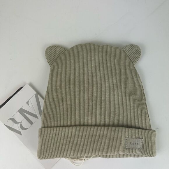 Zara RIBBED EAR APPLIQUÉS HAT size 1-6 months - Picture 1 of 4